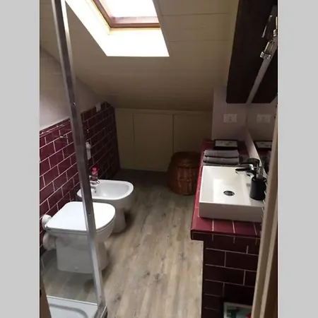 Mansarda Nel Cuore Della Citta 아파트 *